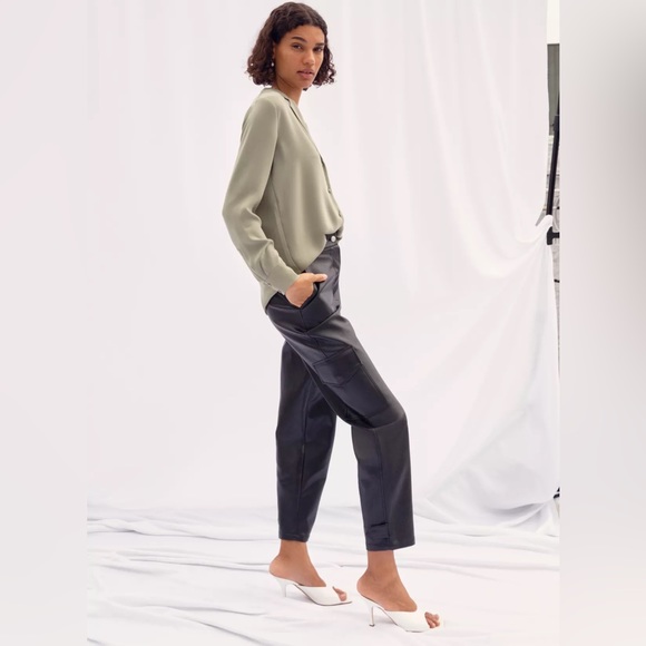 Wilfred aritzia synthetic leather modern cargo pants - Picture 11 of 11
